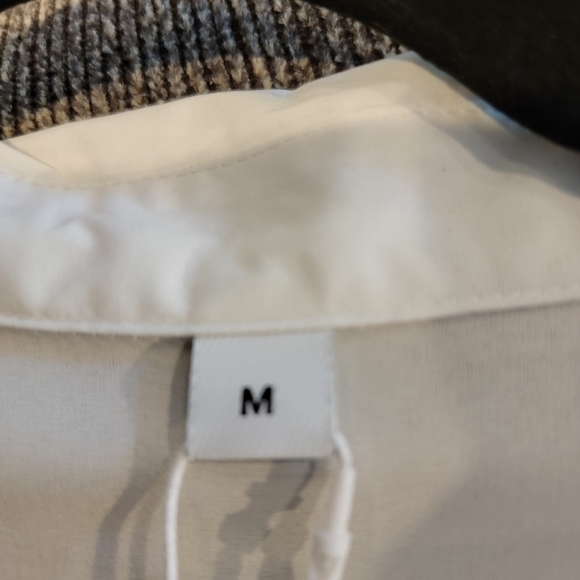 BELLE Lily Long Sleeve Button Down With Rainbow Colors Size M - Picture 13 of 14